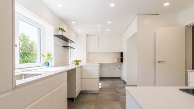 Kitchen with Tromilux lighting